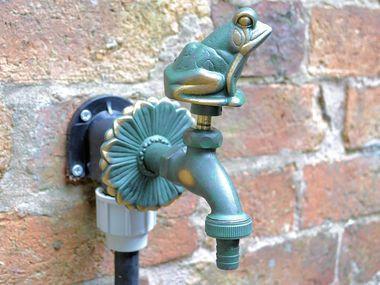 Frog Ornamental Verdigris Garden Tap - Hortibliss